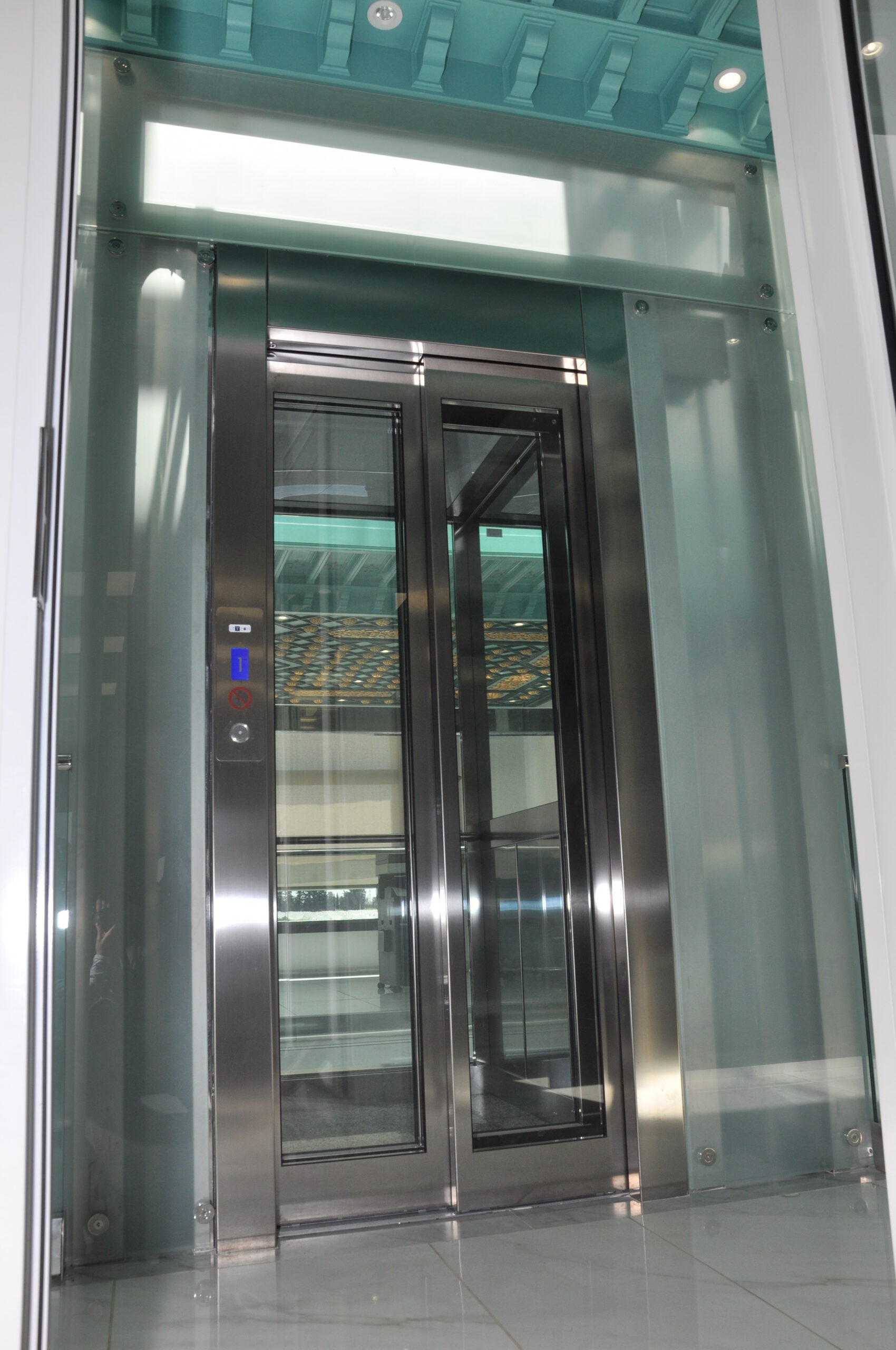 Dépannage ascenseur Tunis 24h/7 : Équipe réactive pour intervention rapide toutes marques.