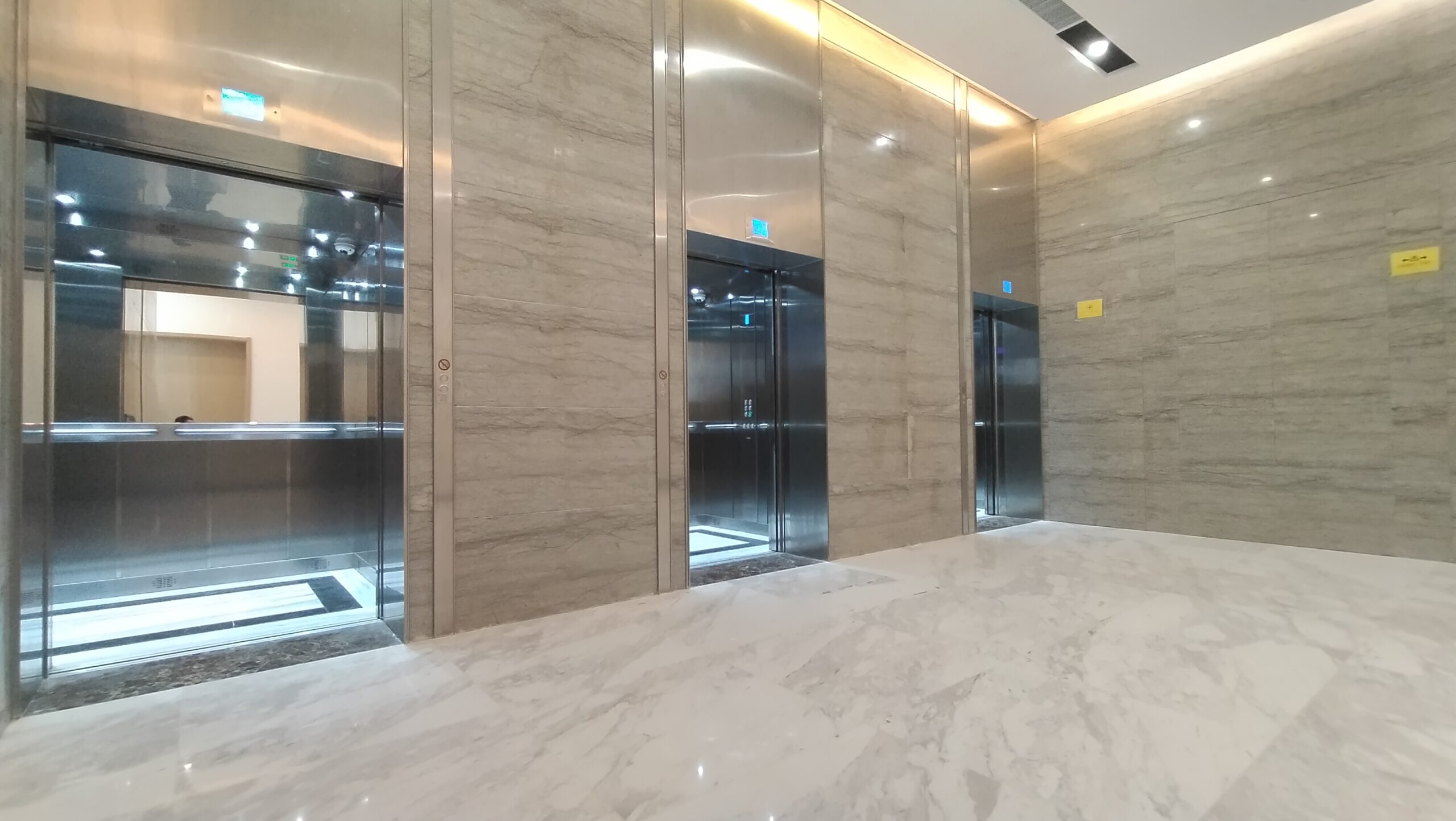 Schéma technique gaine ascenseur : Adaptation Liftech aux dimensions hors-standards.