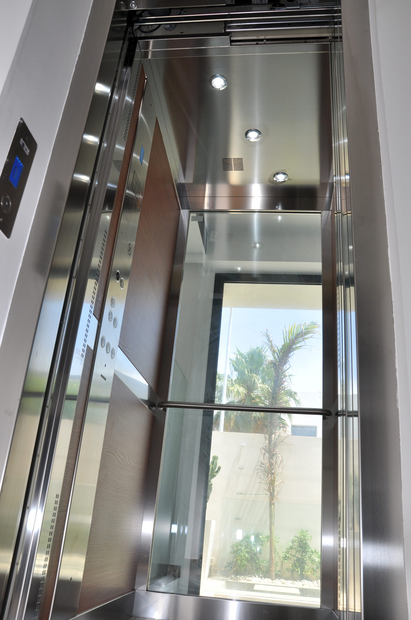 Ascenseur avec cuvette réduite : Solution technique pour bâtiments avec contraintes de profondeur.